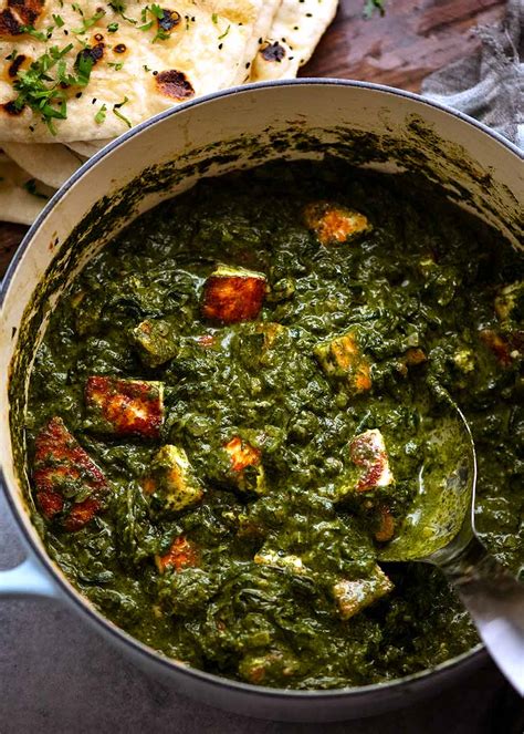Palak Paneer – Indian Spinach Curry with Cheese .